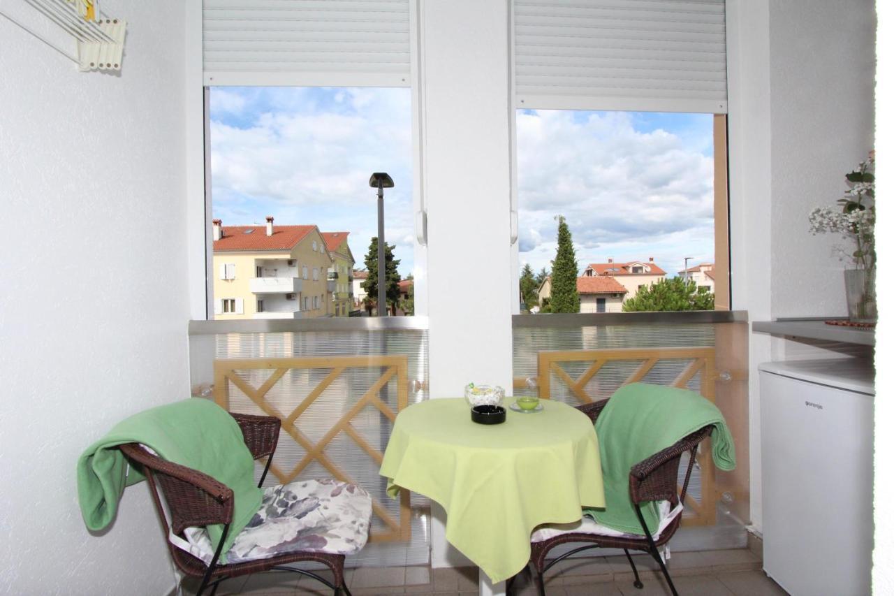 Room Roma Ровинь Экстерьер фото